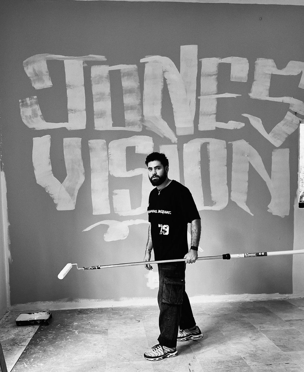 Luis Jones, artista plástico y director de arte